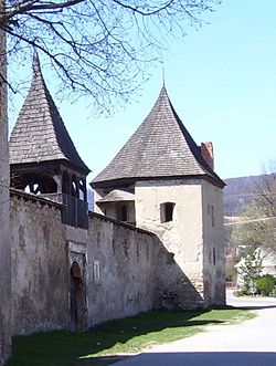 Balassa Imre várkastélya a Várhegy tövében