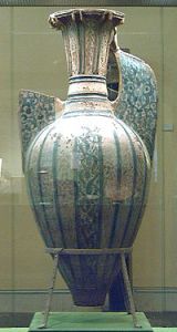 Jarrón_tipo_Alhambra_(M.A.N._Madrid)_01