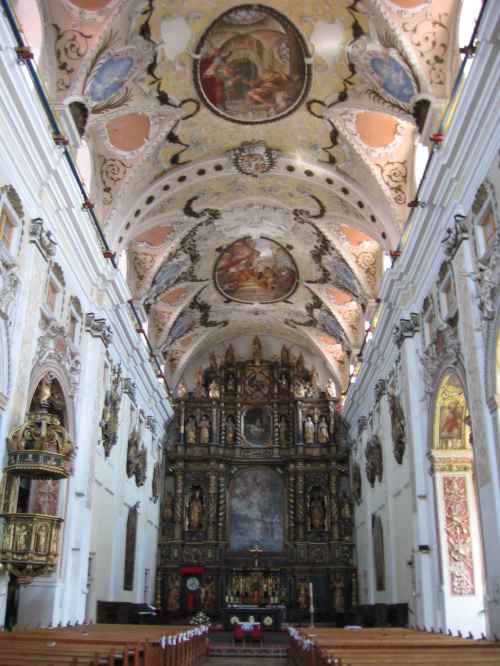 Nagyszombat-Egyetemi templom belső