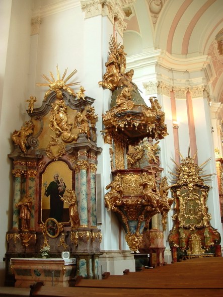 Szószék, zirci templom