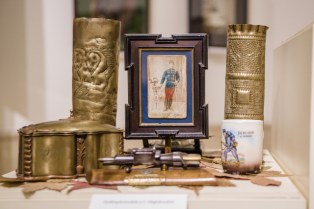 Grafikáktól a dobozképekig - kiállítás megnyitó