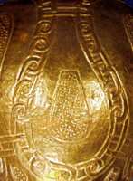 a nagyszentmiklósi aranykincsnek fonatos motívumai nagyszentmiklósi aranylelet