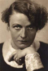 Tanner Ilona (Török Sophie)