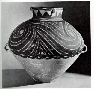 Füles korsó (Festett vörösesbarna agyag, Yangshao-kultúra)