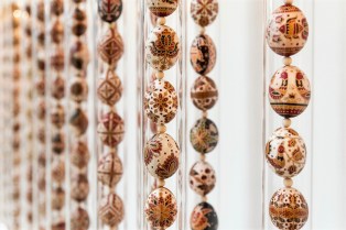 Kéz|Mű|Remek megnyitó