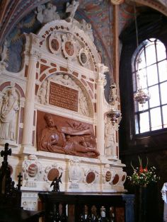 The tomb of Báthory in Wawel