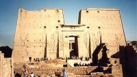 temple of horus at edfu