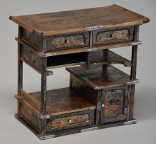 Lackered black dhelf