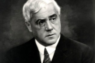 Molnár Ferenc (született: Neumann Ferenc, külföldön gyakran Franz Molnar; Budapest, Józsefváros, 1878. január 12. – New York, 1952. április 1.) magyar író, drámaíró, újságíró, haditudósító. Molnár Ferenc író