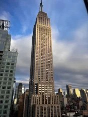 Empire State Building é