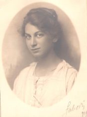 Pécsi Eszter az első magyar mérnöknő