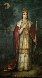 Árpád-házi szent Hedvig  (1373 –1399. július 17.) Nagy Lajos magyar és lengyel király leánya volt, aki őt négyéves korában férjhez adta a nyolcéves Vilmos ausztriai herceghez, ezt követően mindkét gyermek Bécsben nevelkedett Hedvig hatéves koráig. Ekkor Magyarországra hozták, édesapja őt szánta a trónra. Nagy Lajos halála után azonban az idősebb leányt, Máriát választotta magyar királynőnek az özvegy és a nemesek, Hedviget pedig Lengyelország királynőjévé koronázták 1384-ben. A lengyelek az osztrák Vilmost nem fogadták el, kiűzték az országból, mikor érvényesíteni akarta a házassági szerződést. A litván nagyfejedelem, az akkor még pogány Jagelló László lánykérését azonban örömmel vették, azzal az ígéretével, hogy megkeresztelkedik, népét is keresztény hitre téríti, valamint egyesíti a két országot. Miután a Habsburgok mindent megtettek, hogy elismertessék Hedvig és Vilmos házasságát, maga VI. Orbán pápa foglalt állást az ügyben: Hedvig és Jagelló – immár Ulászló – 1386-ban kötött frigyét minden kétséget felülmúlóan szentesítette.  A királynő nemcsak állami kötelezettségeinek tett maradéktalanul eleget, figyelmet fordított birodalmának elesettjeire, támogatta az árvákat, szegényeket, személyesen is ápolt betegeket, de a parasztság helyzetének enyhítését is fontosnak tartotta. A keresztény hit terjesztése életfeladata volt, munkáját nagyszabású eredményei fémjelzik. Művelt, nagy formátumú uralkodóként gondoskodott arról, hogy a megkeresztelkedett litvánok olyan lelki vezetőket kapjanak, akik közülük valók: Prágában alapított kollégiumot litván teológusok képzése céljából. A rutének megtérítését szintén az e nép számára fontos értékek: nyelvük, szertartásaik megőrzésének figyelembevételével kívánta megnyerni. A pápa, kérésére, 1399-ben engedélyt adott arra, hogy a krakkói egyetemen teológiai fakultást hozzanak létre. Már életében szentként tisztelték, boldoggá avatását már 1426-ban kezdeményezték, azonban a történelem sodrásában többször elakadt, majd ismét előtérbe került e szándék. 1997. június 8-án II. János Pál pápa avatta szentté, Krakkóban.

A Jeles napok szerkesztősége